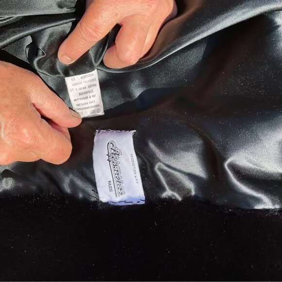 Beautiful black vintage woman artificial fur coat XL Apparence - Picture 3 of 3